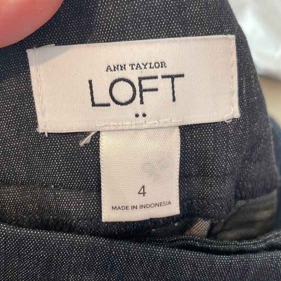 Ann Taylor Loft Woman's Trousers Size 4 Office Work Career - Picture 3 of 13
